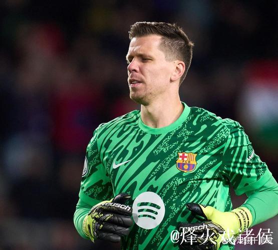 因肠胃炎缺席,巴萨宣布什琴斯尼无缘对阵奥萨苏纳 因肠胃炎缺席,巴萨宣布什琴斯尼无缘对阵奥萨苏纳