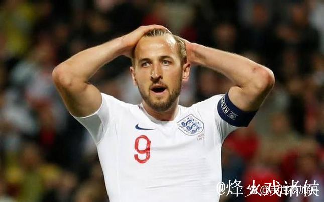 撞脸断背山!英乙球队进球海报因腐味浓郁意外走红 撞脸断背山!英乙球队进球海报因腐味浓郁意外走红